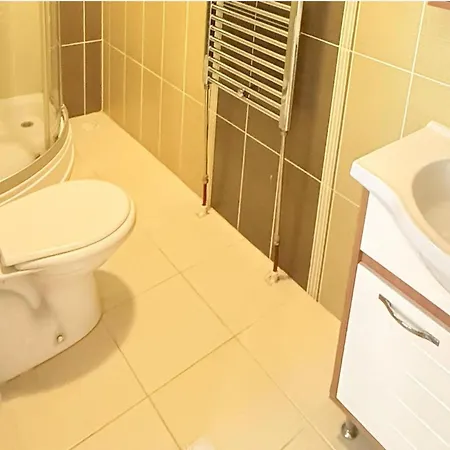 Hot Tub-fireplace-pets-sleeps 11-bbq-pool-parking * Dalyan