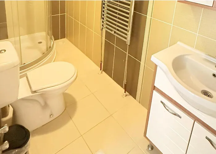 Hot Tub-fireplace-pets-sleeps 11-bbq-pool-parking * Dalyan